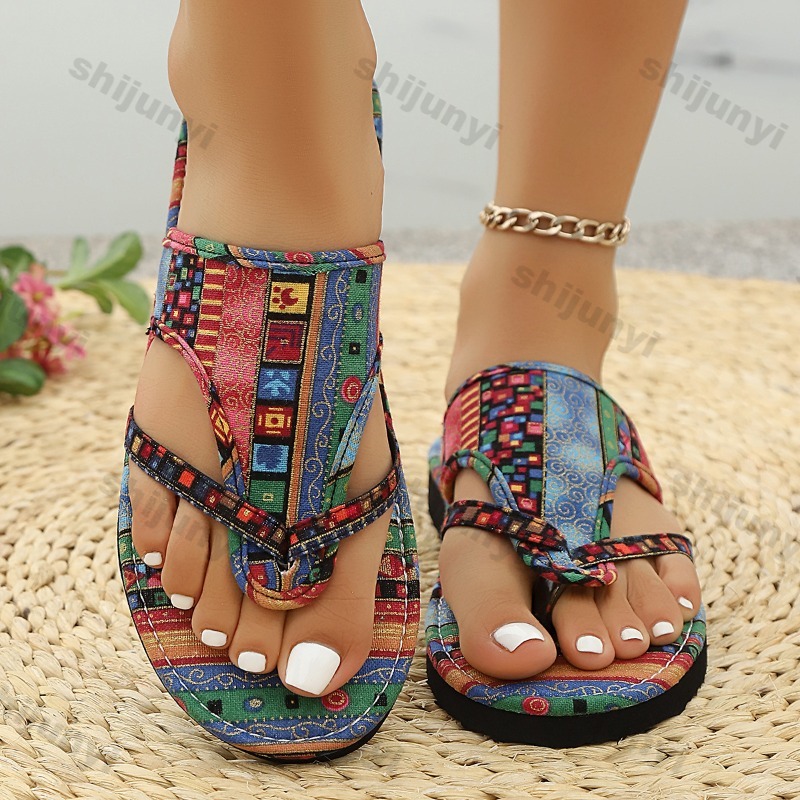 Sandales نسائية كبيرة الحجم 20 - مراجعة Ethnic Modern Fashion وسعره